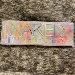 Urban Decay naked cyber eyeshadow palette